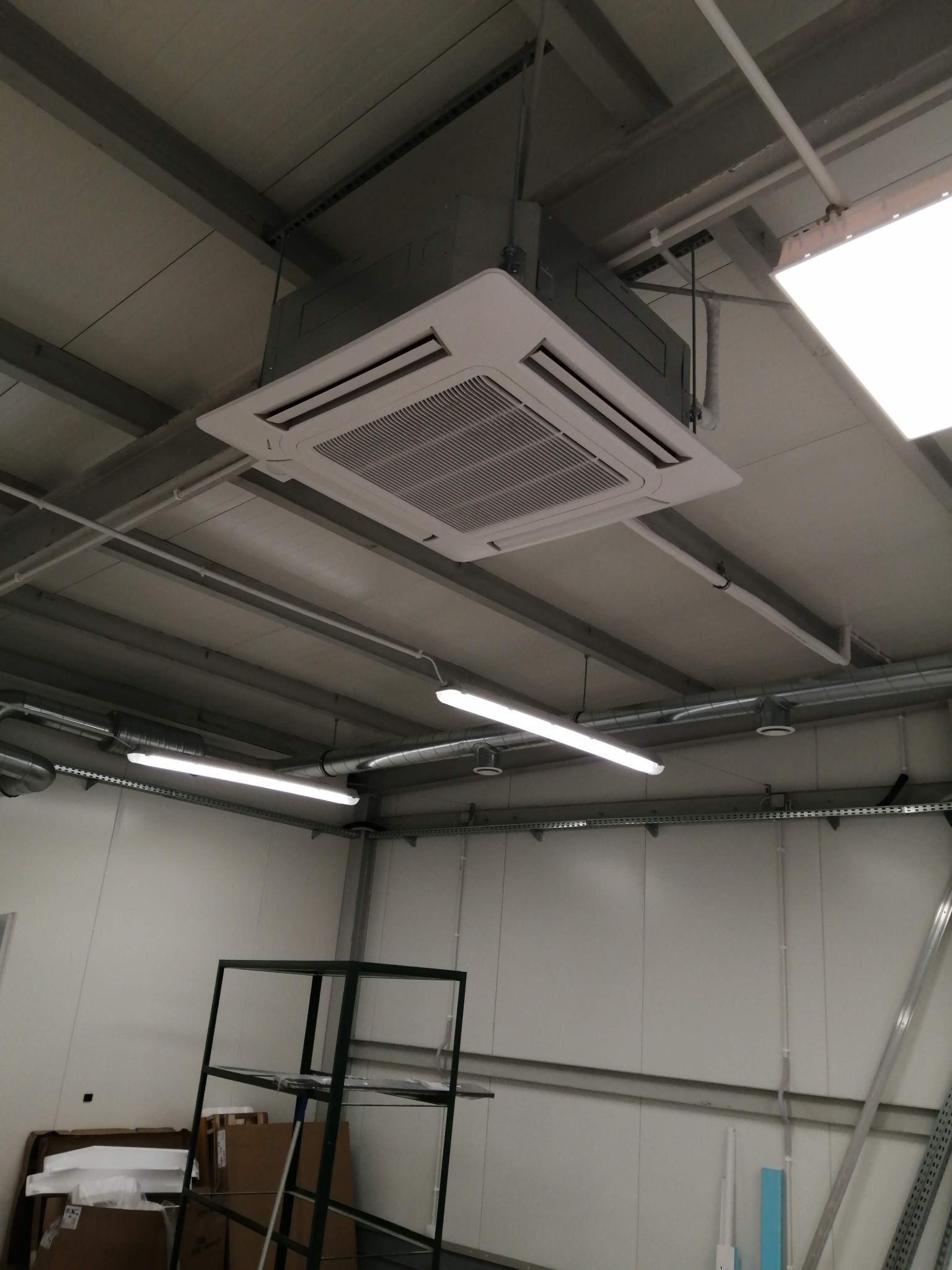 Klimatyzator kasetonowy