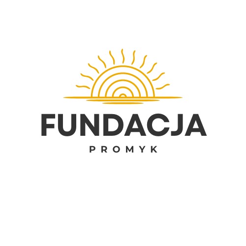 Minimalistyczne logo Fundacji Promyk z symbolem wschodzącego słońca w kolorze złotym, umieszczone na białym tle.