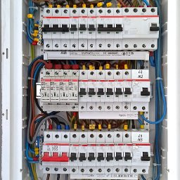 Estetyczne wykonanie rozdzielni to  porządek i bezpieczeństwo