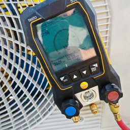 Klim-Tech Paweł Klimkiewicz - Próba ciśnieniowa jest bardzo ważnym elementem montażu klimatyzacji.