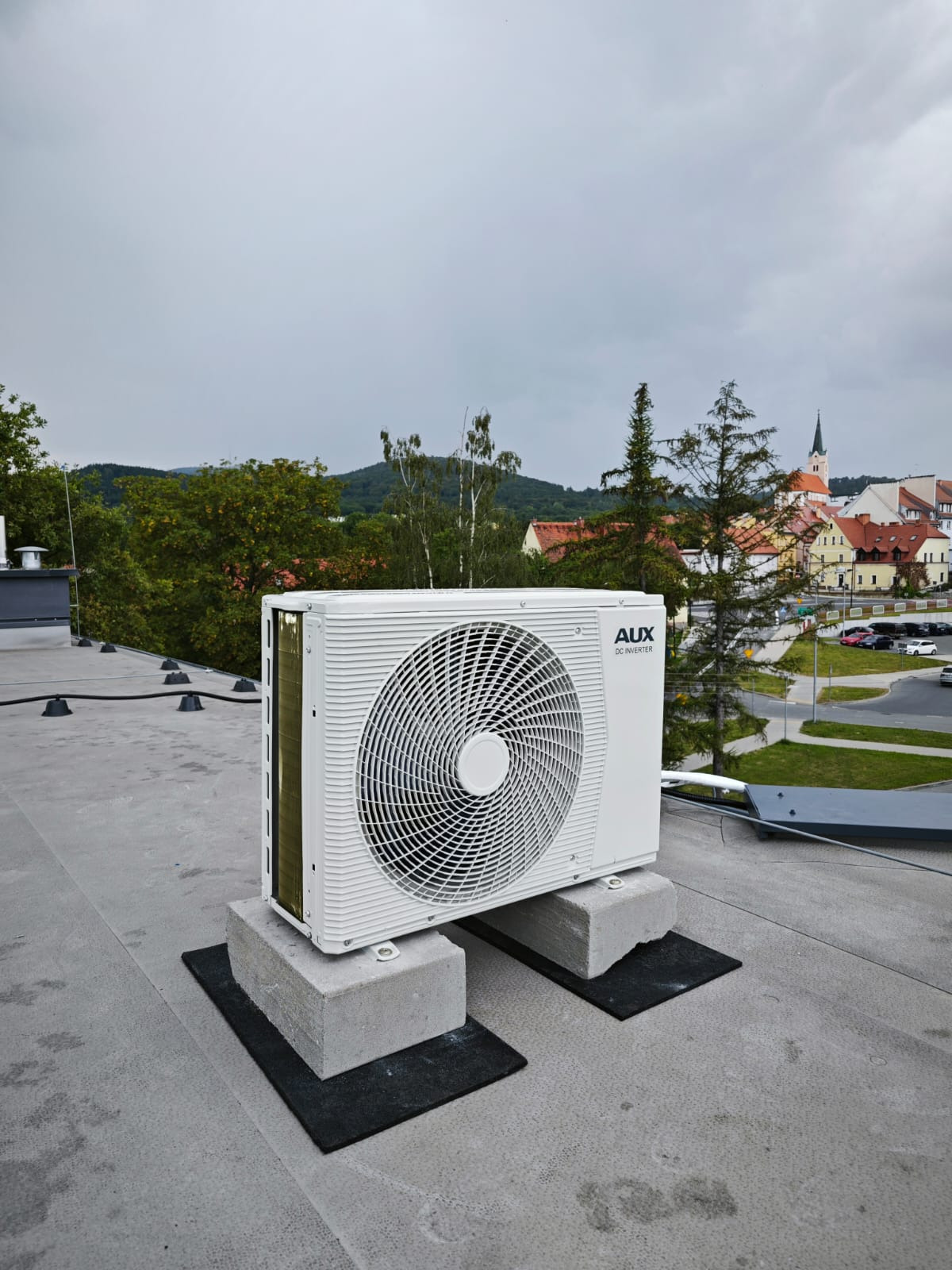 Jednostka zewnętrzna klimatyzacji AUX-12CA