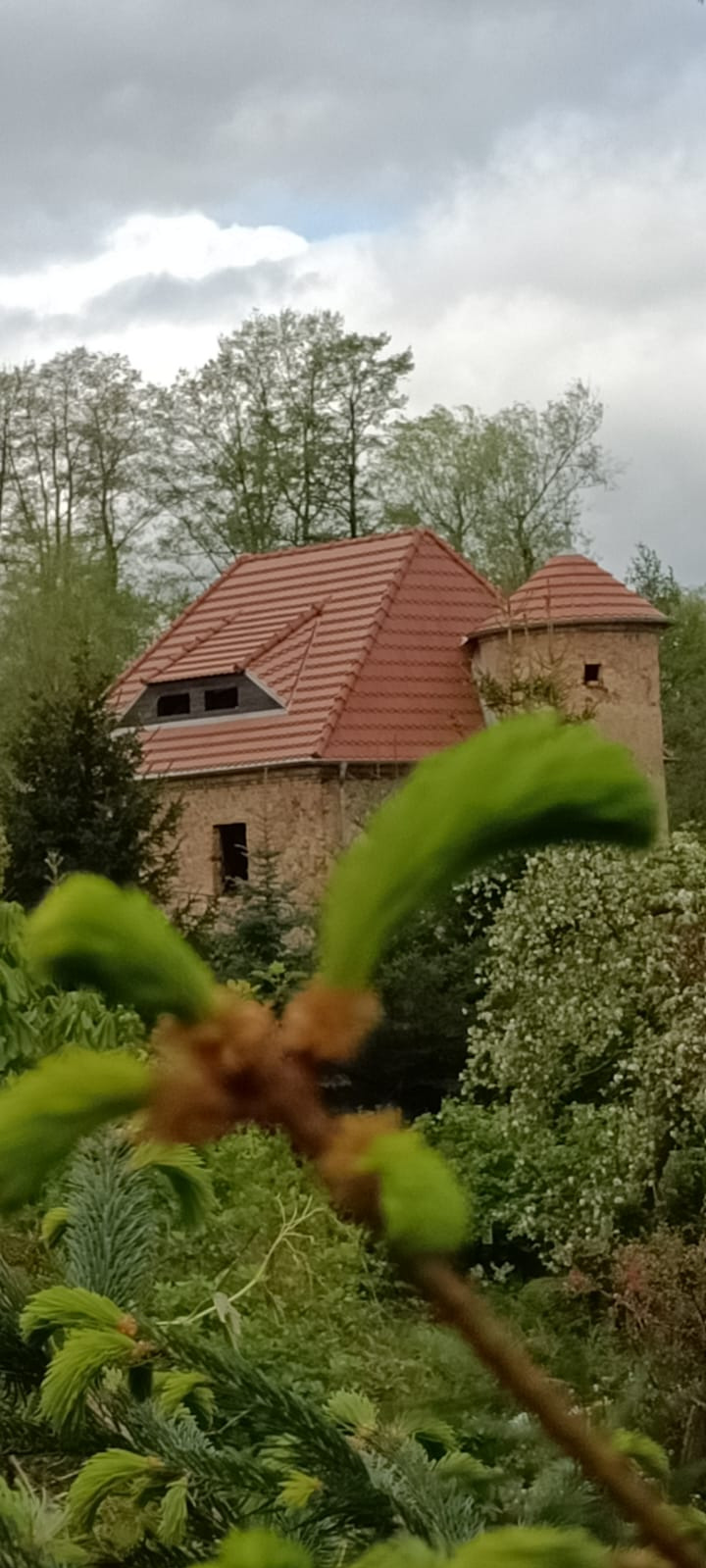 Kompleksowy remont pokrycia dachu na zabytkowej wierzy