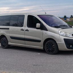 Obsługujemy :
- rozwożenie gości weselnych
- imprezy firmowe
- imprezy panieńskie, kawalerskie
- imprezy urodzinowe
- chrzciny, komunie
- transfer na/z lotnisko
- inne imprezy okolicznościowe
- Wyjazdy bliższe oraz dalsze, przejazdy między miastowe