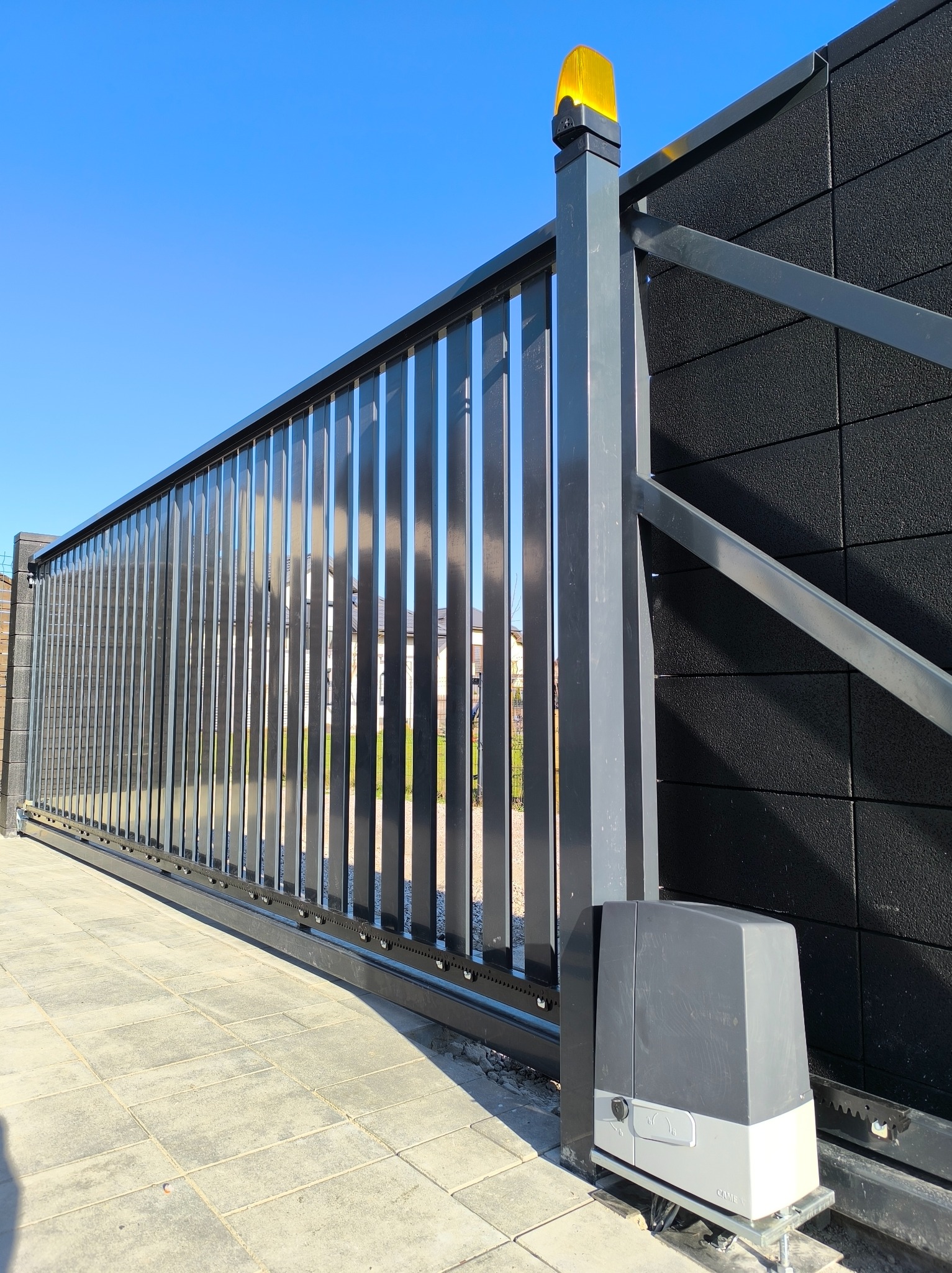 Napęd bramy przesuwnej CAME