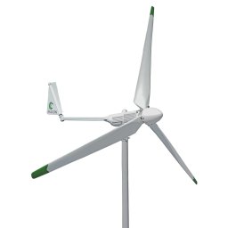 PV TECHNIK SPÓŁKA Z OGRANICZONĄ ODPOWIEDZIALNOŚCIĄ - Mała turbina wiatrowa z trzema łopatami, pomalowanymi na biało z zielonymi końcówkami, umieszczona na białym tle, z widocznym logo 'FALCON' na stateczniku.