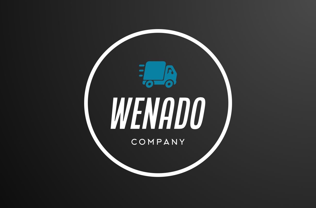 Logo firmy transportowej Wenado Company z niebieską ikoną dynamicznie jadącej ciężarówki w białym okręgu na ciemnoszarym tle.