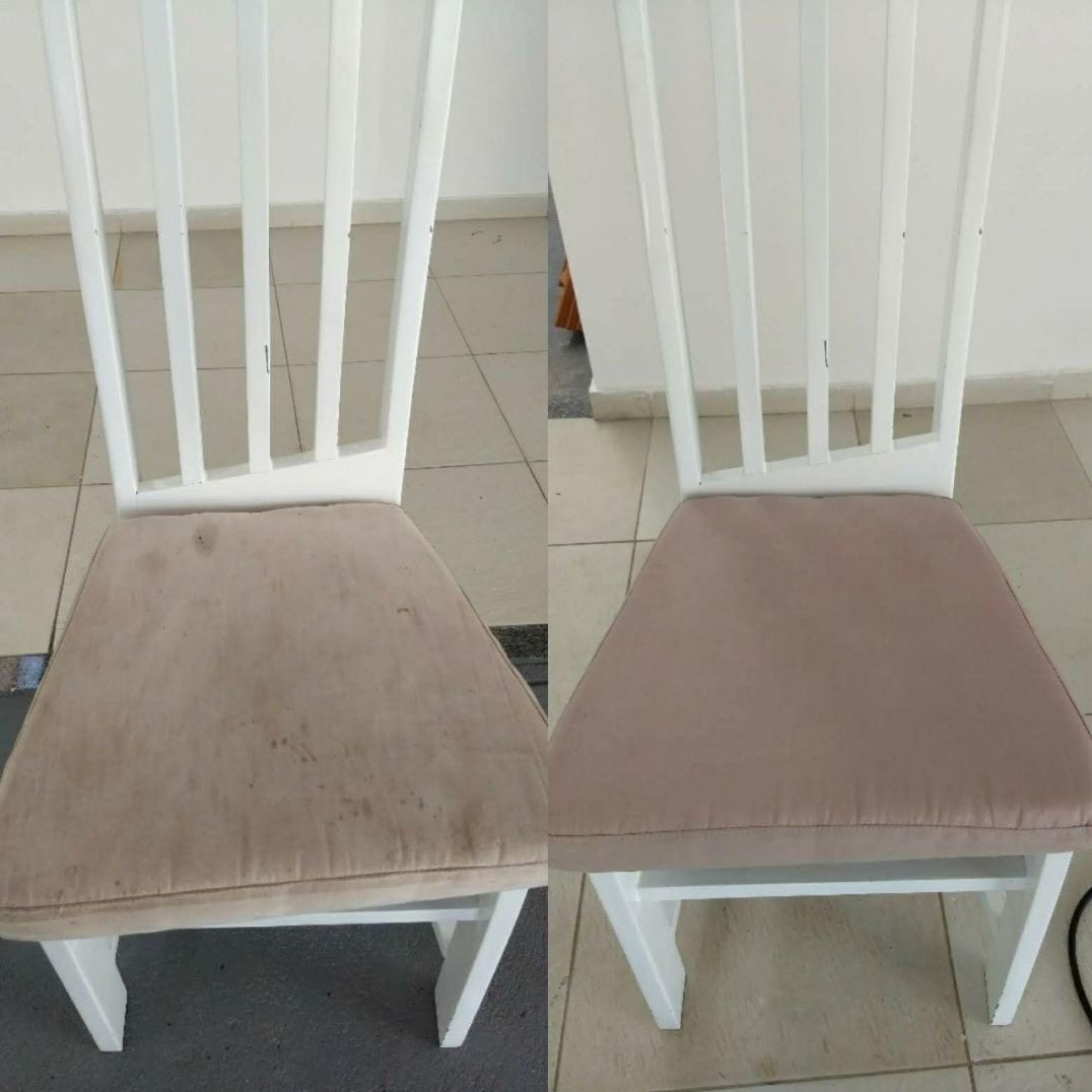 Białe krzesło z tapicerowanym siedziskiem: po lewej stronie zabrudzone, po prawej wyczyszczone, widoczne efekty czyszczenia tapicerki meblowej.