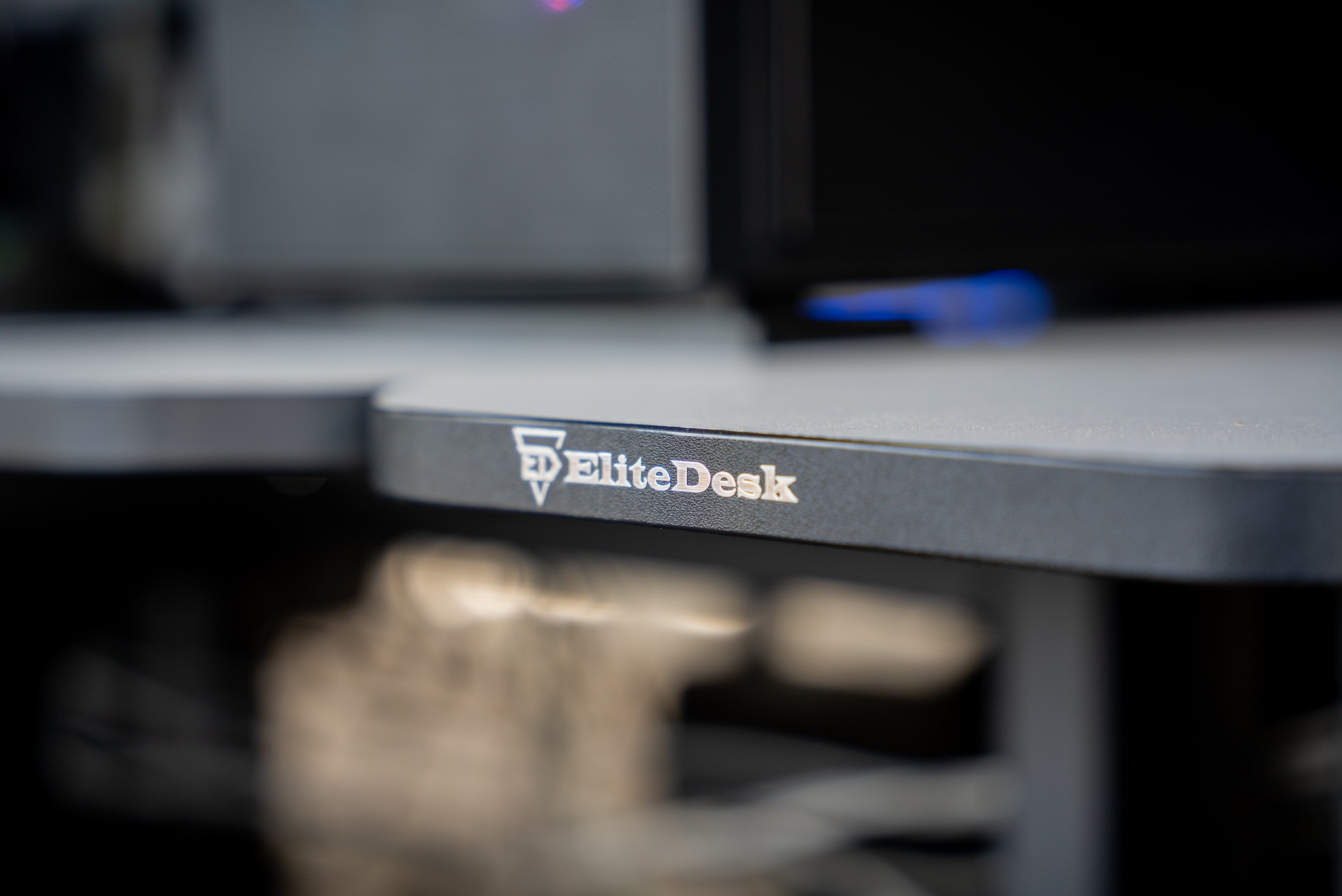 Zdjęcia dla polskiej firmy specjalizującej się w produkcji biurek