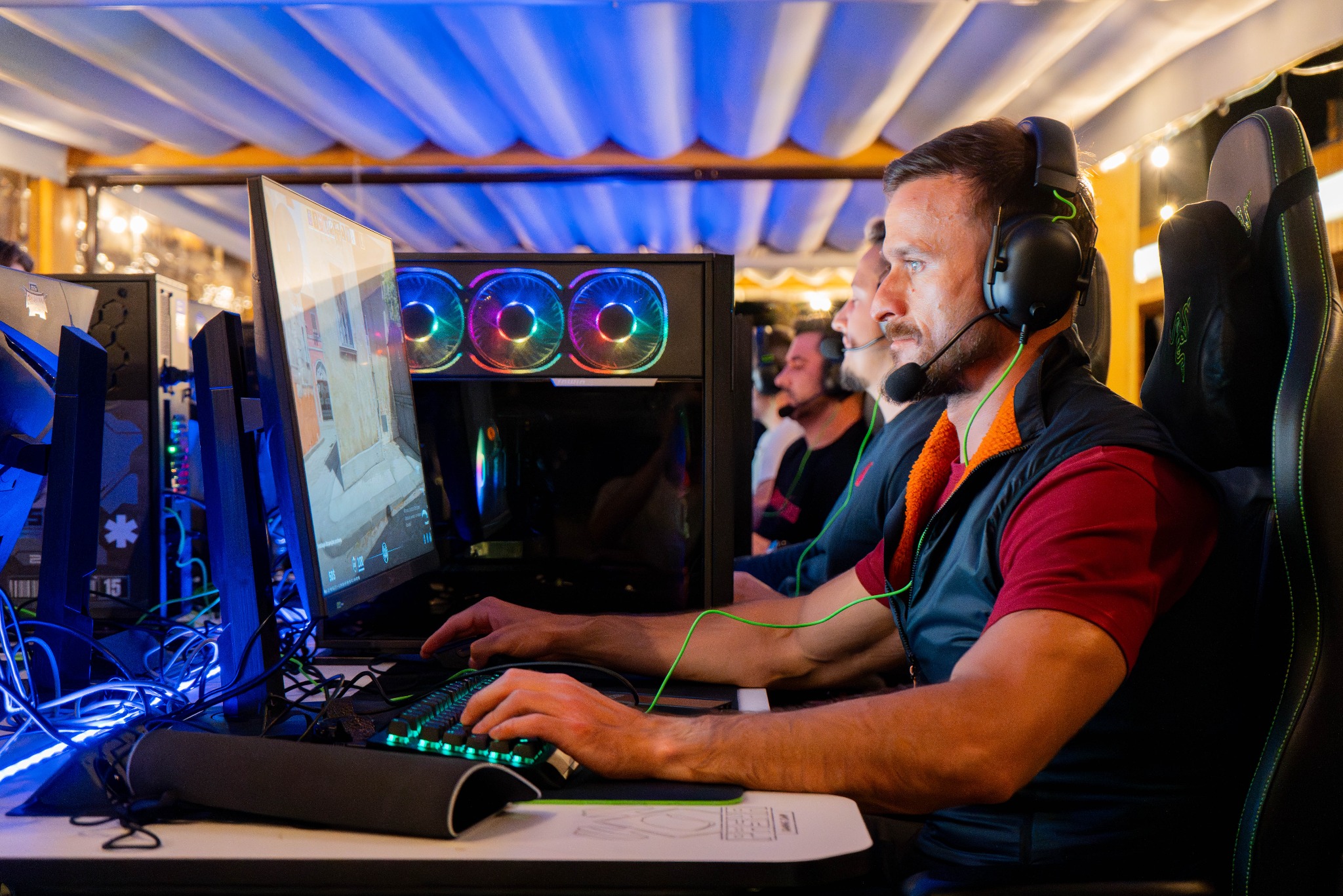 Jarosław 'Pasha' Jarząbskowski na sprzęcie Razer! Z Infulencer Marketingiem rownież mamy doświadczenie!