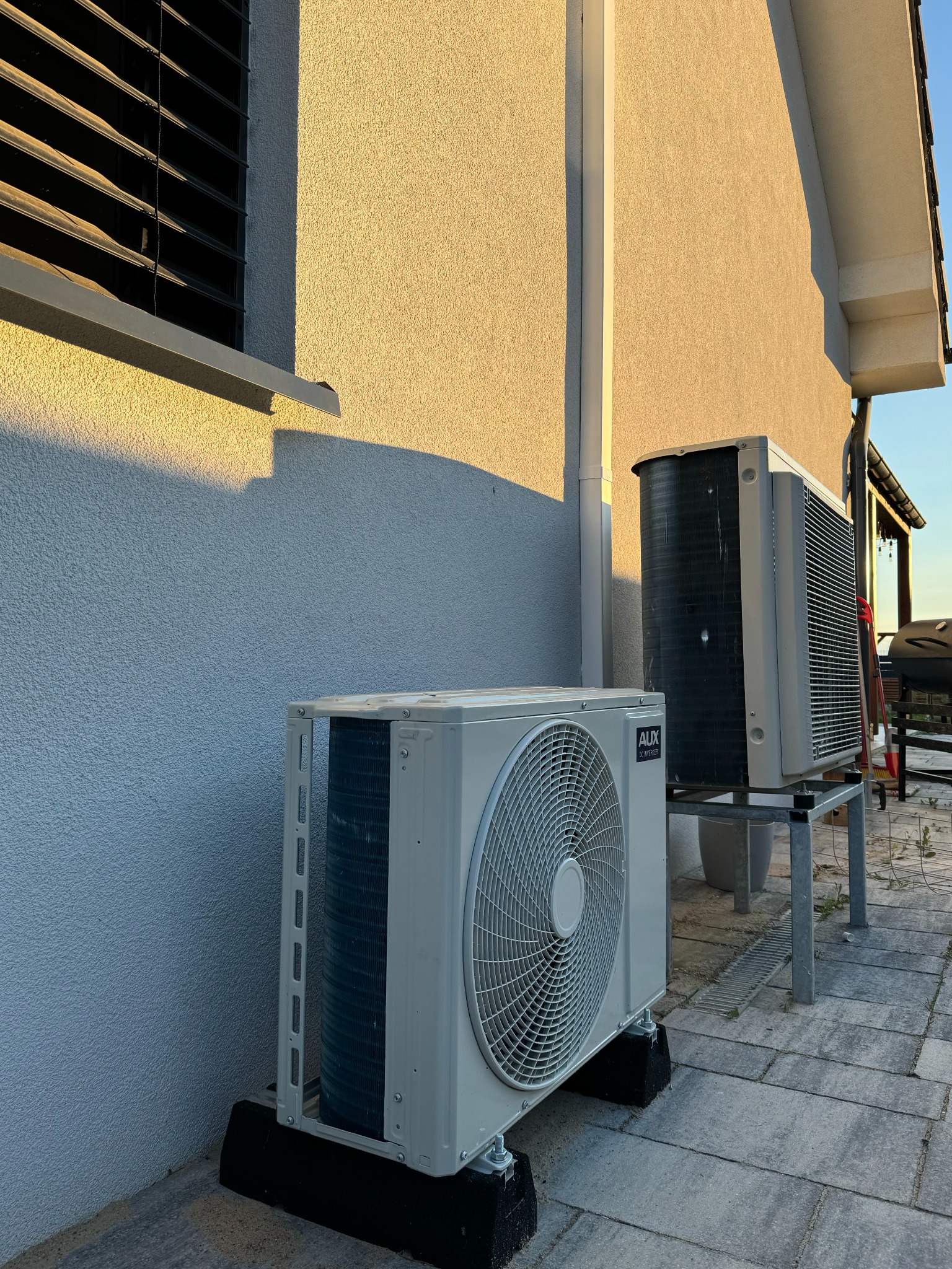 AUX Q-Smart Plus - montaż w budynku jednorodzinnym