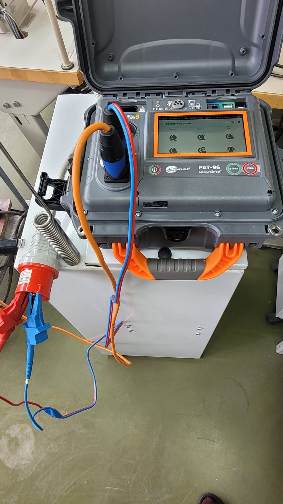 Pomiary Maszyn i Urządzeń Elektrycznych pod Względem Bezpieczeństwa z Protokołem Sprawności