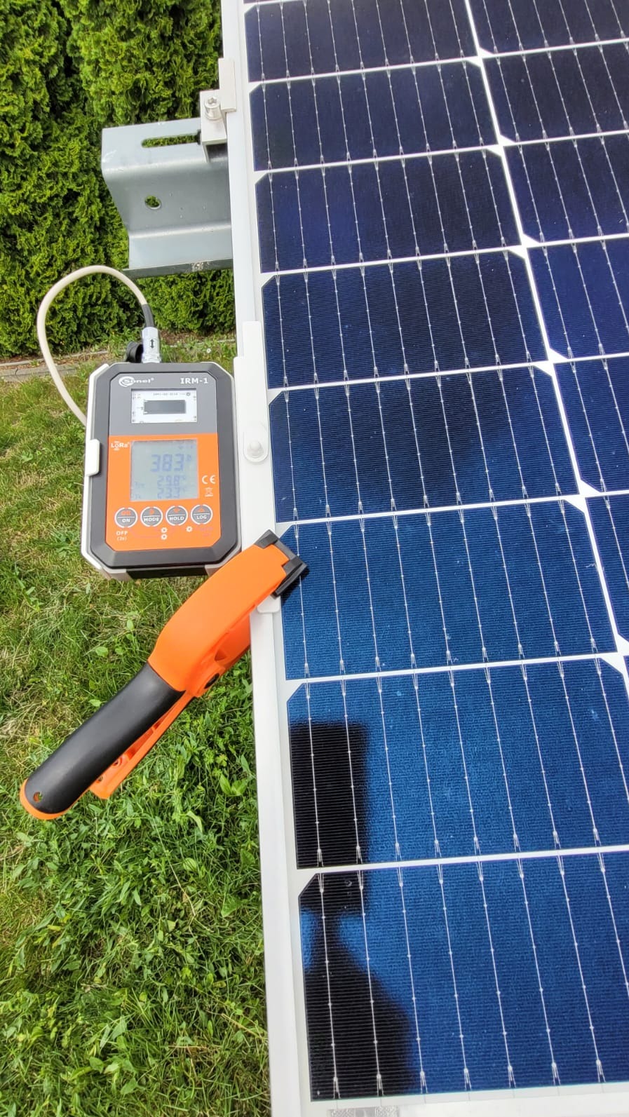 Pomiar Nasłonecznienia i Temperatuey Paneli