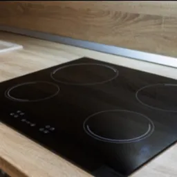 Montaż płyty indukcyjnej