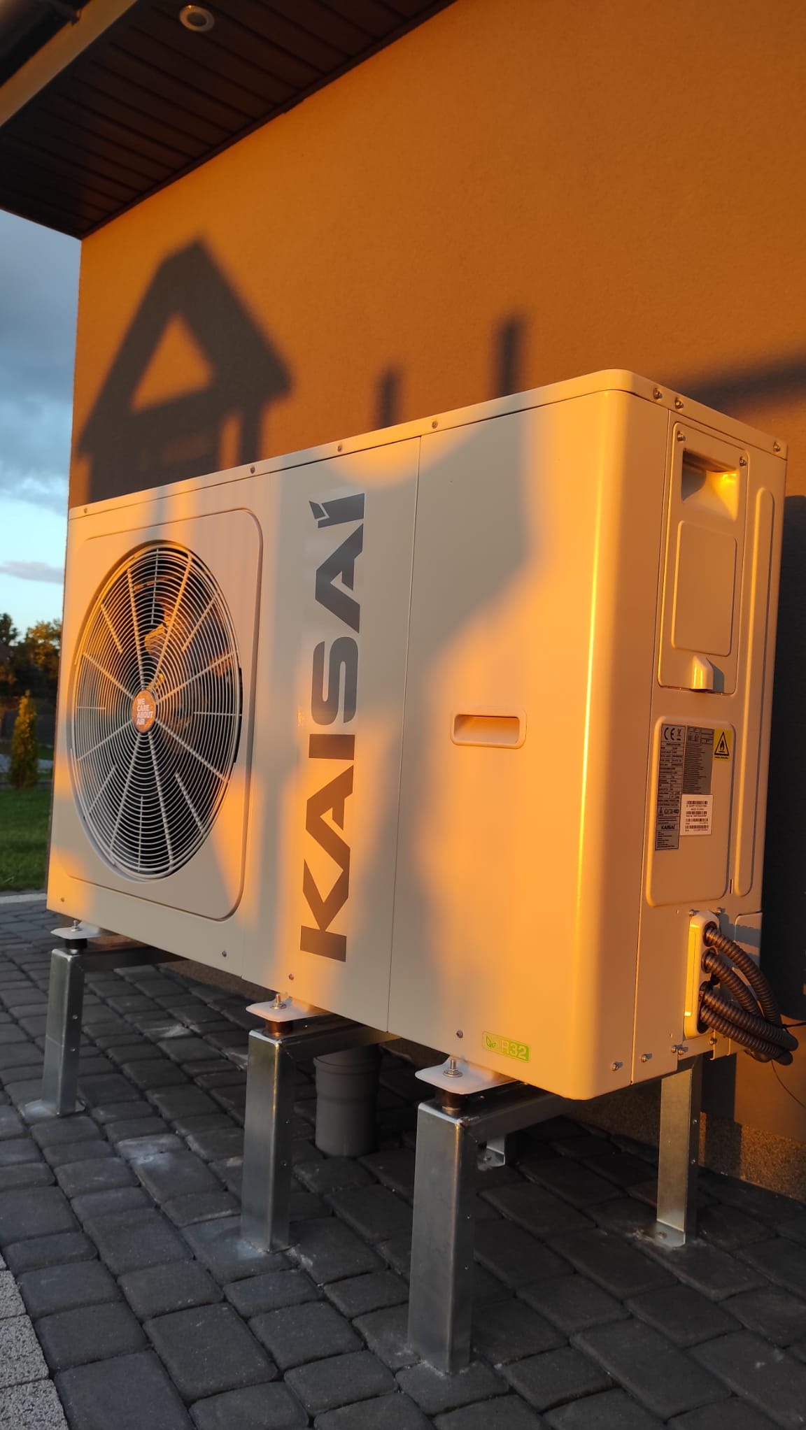 Pompa ciepła 8kW ogrzewa 160m2