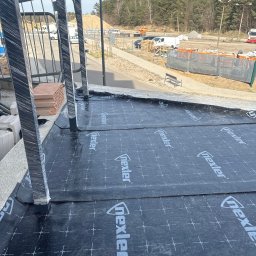 Jakub Markuszewski - zabezpieczenie piru na tarasie papą samoprzylepną