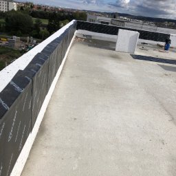 Jakub Markuszewski - zabezpieczenie attyki papą samoprzylepną