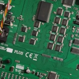 Konfiguracja i uruchamianie systemów bezpieczeństwa w Twoim domu