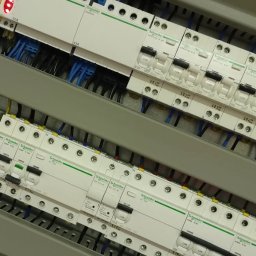 Montaż instalacji elektryki i automatyki