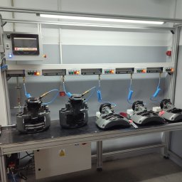 Stanowiska testowe oraz montażowe pod wymagania klienta.