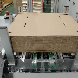 Automatyczna składarka kartonów