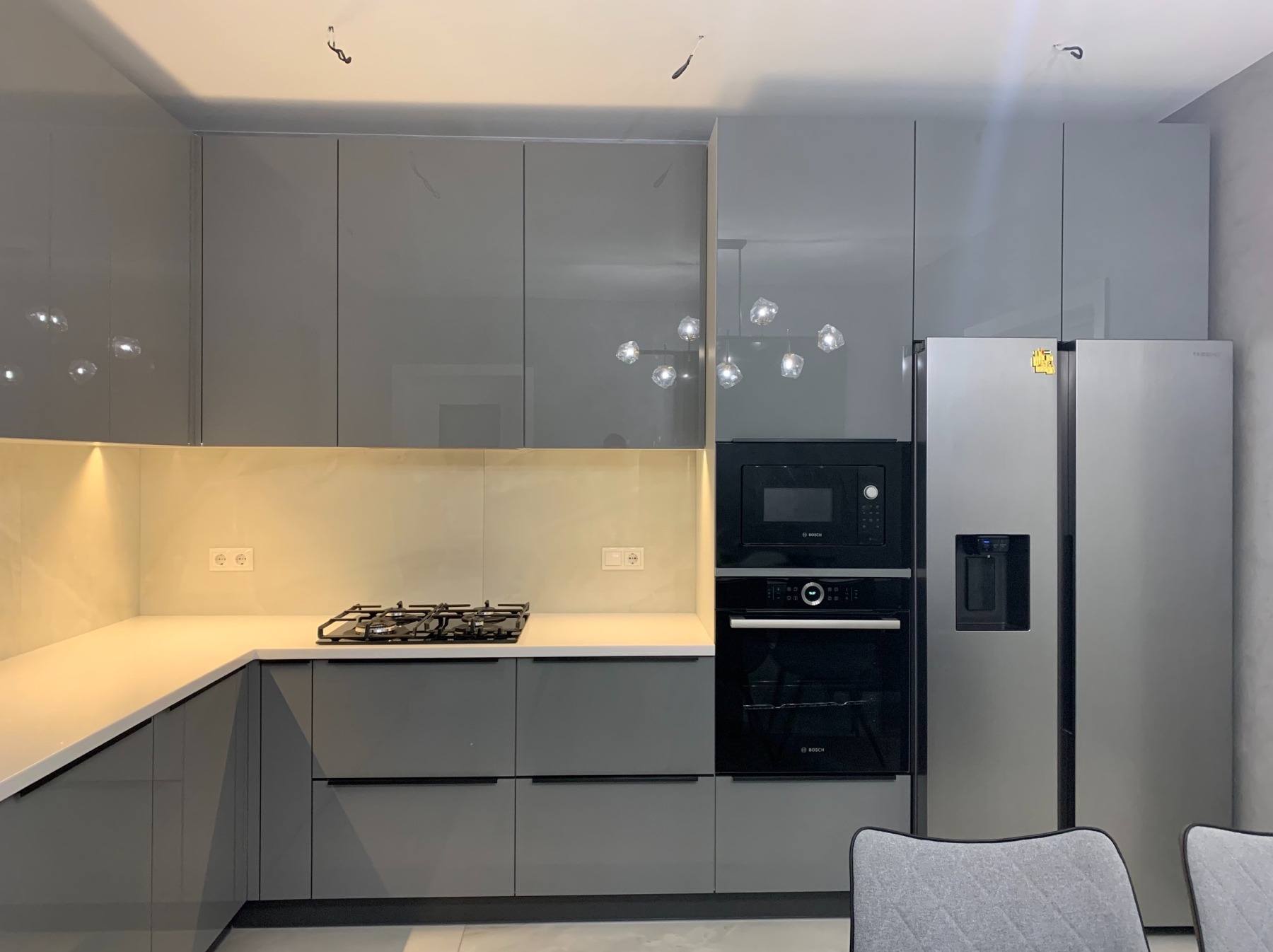 Projekt i wykonanie kuchni z gazem.