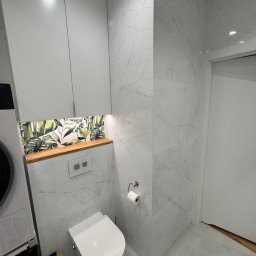 Łazienka z prysznicem