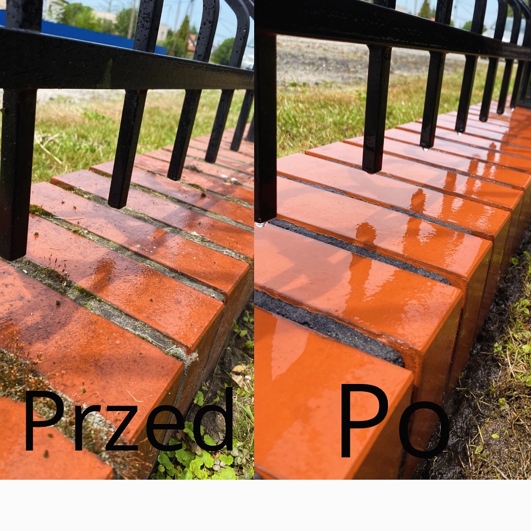 Porównanie stanu kostki brukowej przed i po czyszczeniu, widoczne różnice w kolorze i czystości fug, czarna metalowa barierka w tle.