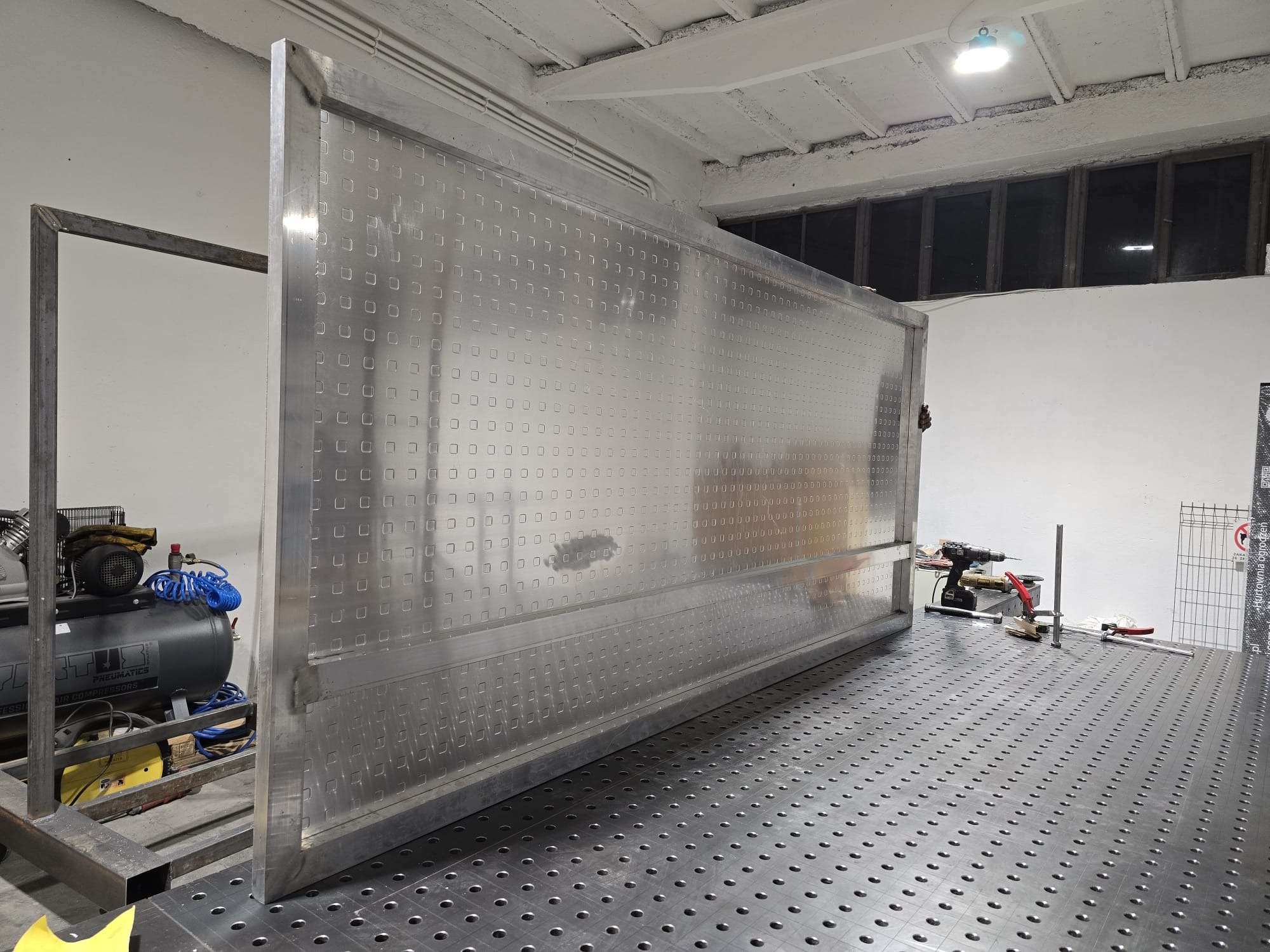 brama jednolita przygotowana pod montaż automatyki-indywidualne zamówienie klienta