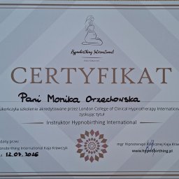 JUGLANS Terapie holistyczne Monika Orzechowska - Certyfikat dla Pani Moniki Orzechowskiej potwierdzający ukończenie szkolenia i uzyskanie tytułu Instruktora Hypnobirthing International, wydany 12.07.2026.