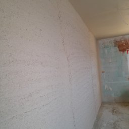 Tynki maszynowe Marki 4