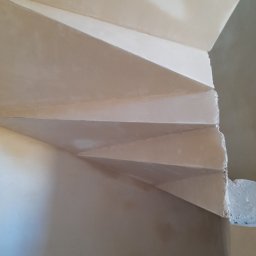 Tynki maszynowe Marki 2