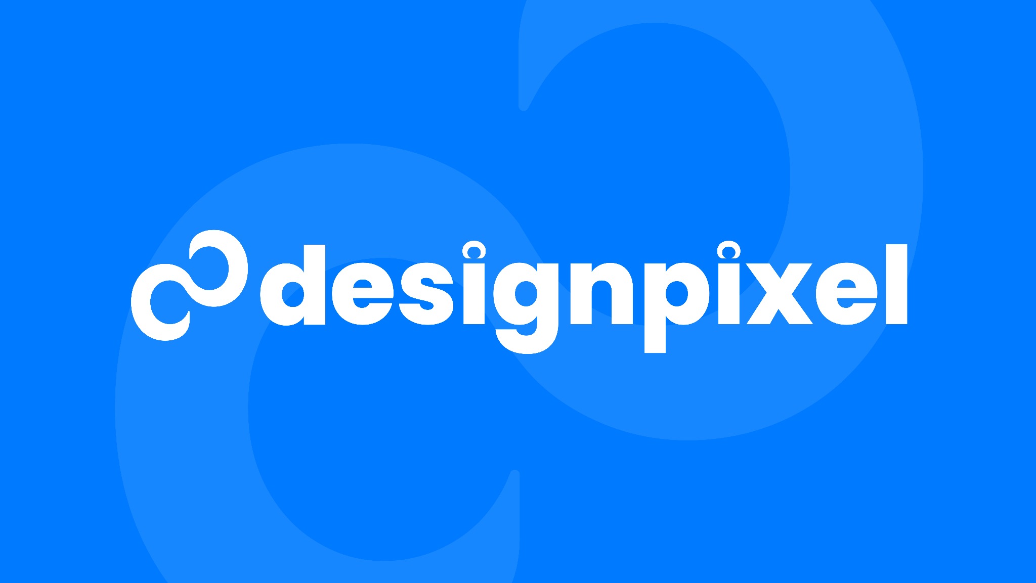 Logo 'designpixel' w kolorze białym na niebieskim tle z subtelnym, jaśniejszym wzorem w tle, prezentowane przez firmę z Prudnika.