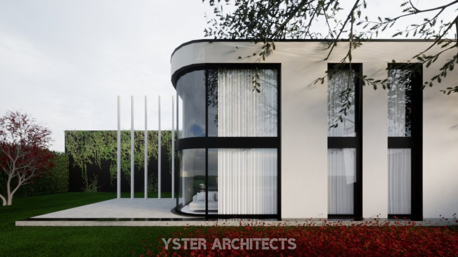 Wizualizacja nowoczesnego, białego domu z zaokrąglonym narożnikiem, dużymi oknami i minimalistycznym ogrodem. W tle zielona ściana z roślin.