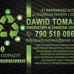 MARCIN FLAJSZER HANDEL I USŁUGI - Grafika wizytówki z zielonym symbolem recyklingu i danymi kontaktowymi firmy Dawid Tomasik - doradztwo w zakresie odpadów, na czarnym tle.