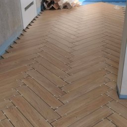 Glazurnik Radzymin 2