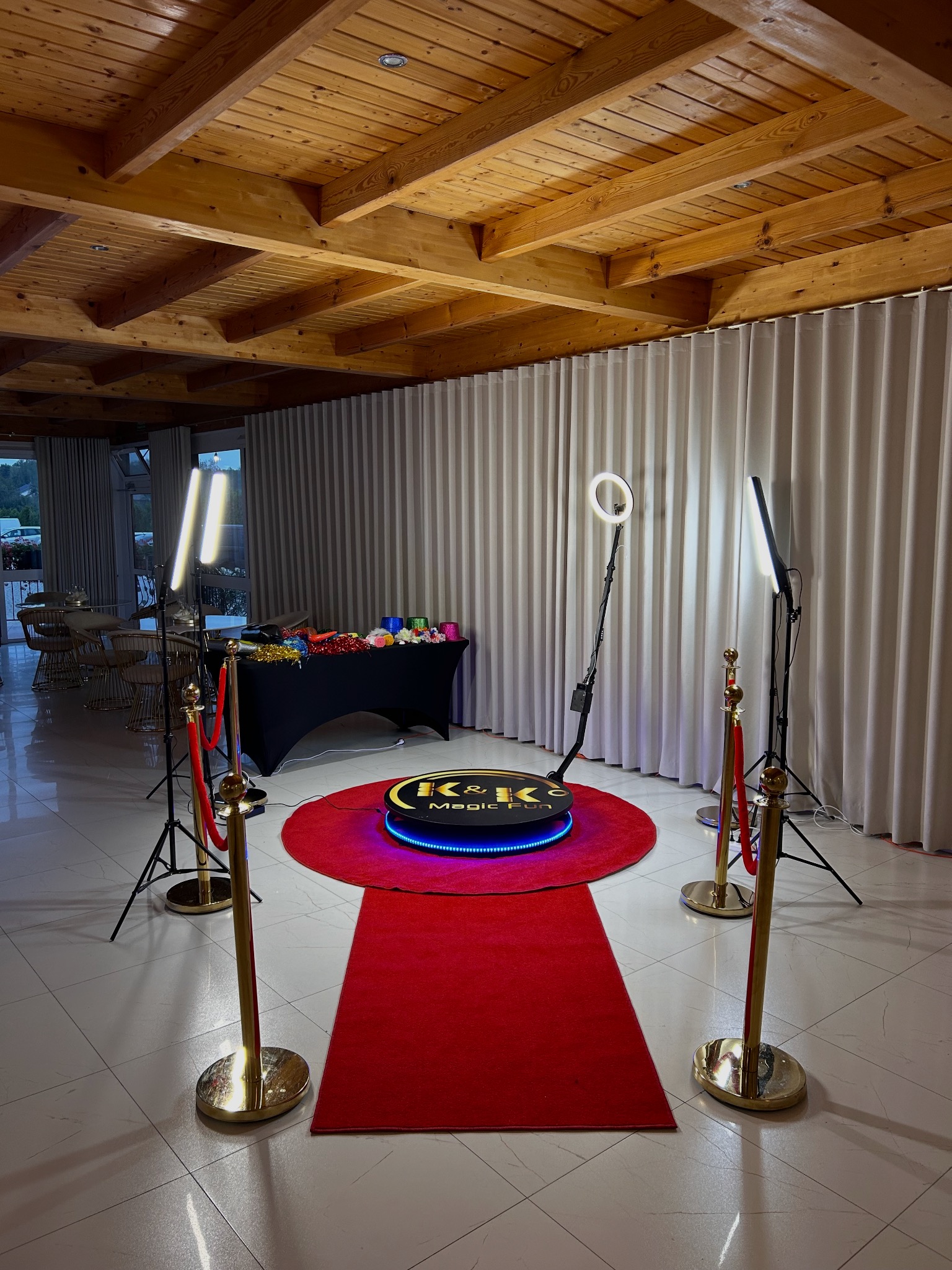 Oferowana przez nas fotobudka 360.