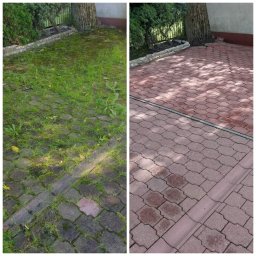 PUC MAJSTER - Porównanie stanu kostki brukowej przed i po czyszczeniu w Katowicach: po lewej stronie kostka porośnięta mchem i trawą, po prawej czysta, czerwona kostka brukowa z widocznymi śladami po myciu.