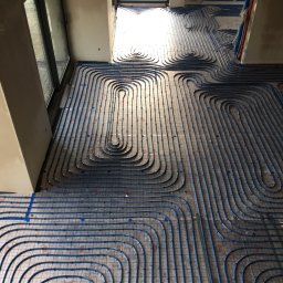 Wykonanie instalacji ogrzewania podłogowego. System Kan-therm Blue Floor