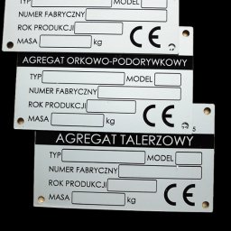 Tabliczki znamionowe z seryjną numeracją z aluminium 