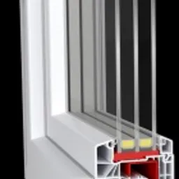 Przekrój poprzeczny białego okna z tworzywa sztucznego z trzema szybami, ukazujący wewnętrzną strukturę i komory, z czerwonymi elementami uszczelniającymi, na czarnym tle.