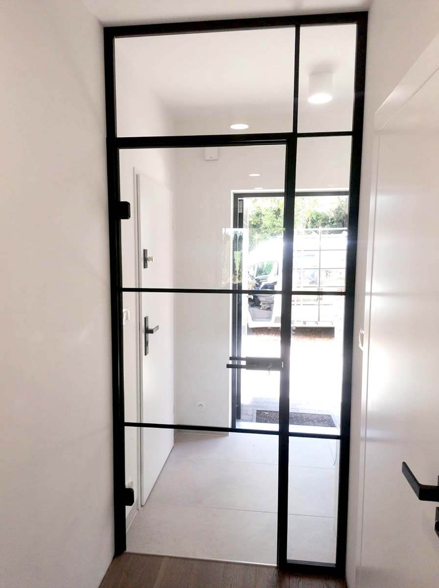 Zabudowa szklana wiatrołapu