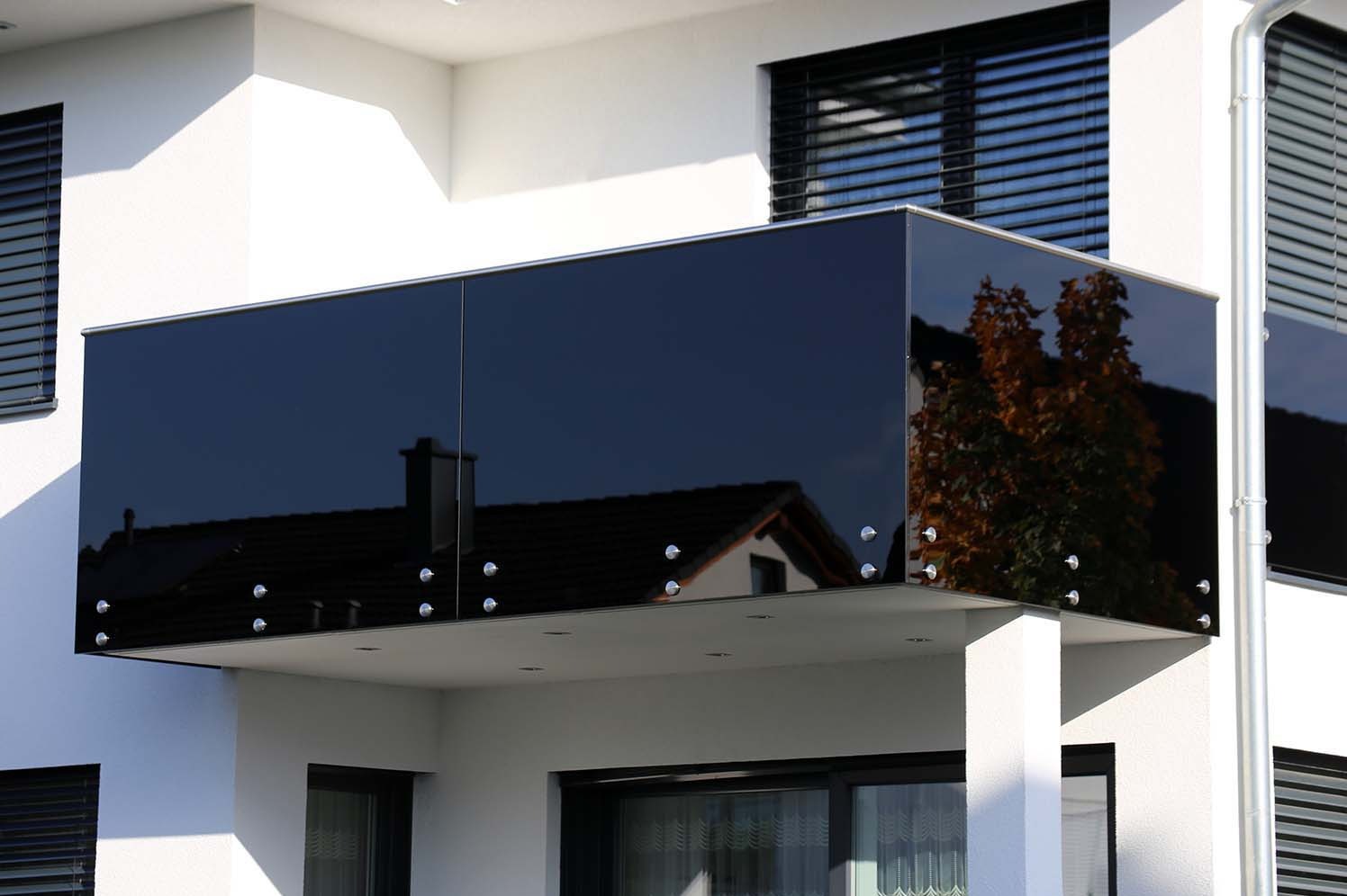 balustrady szklane zewnętrzne