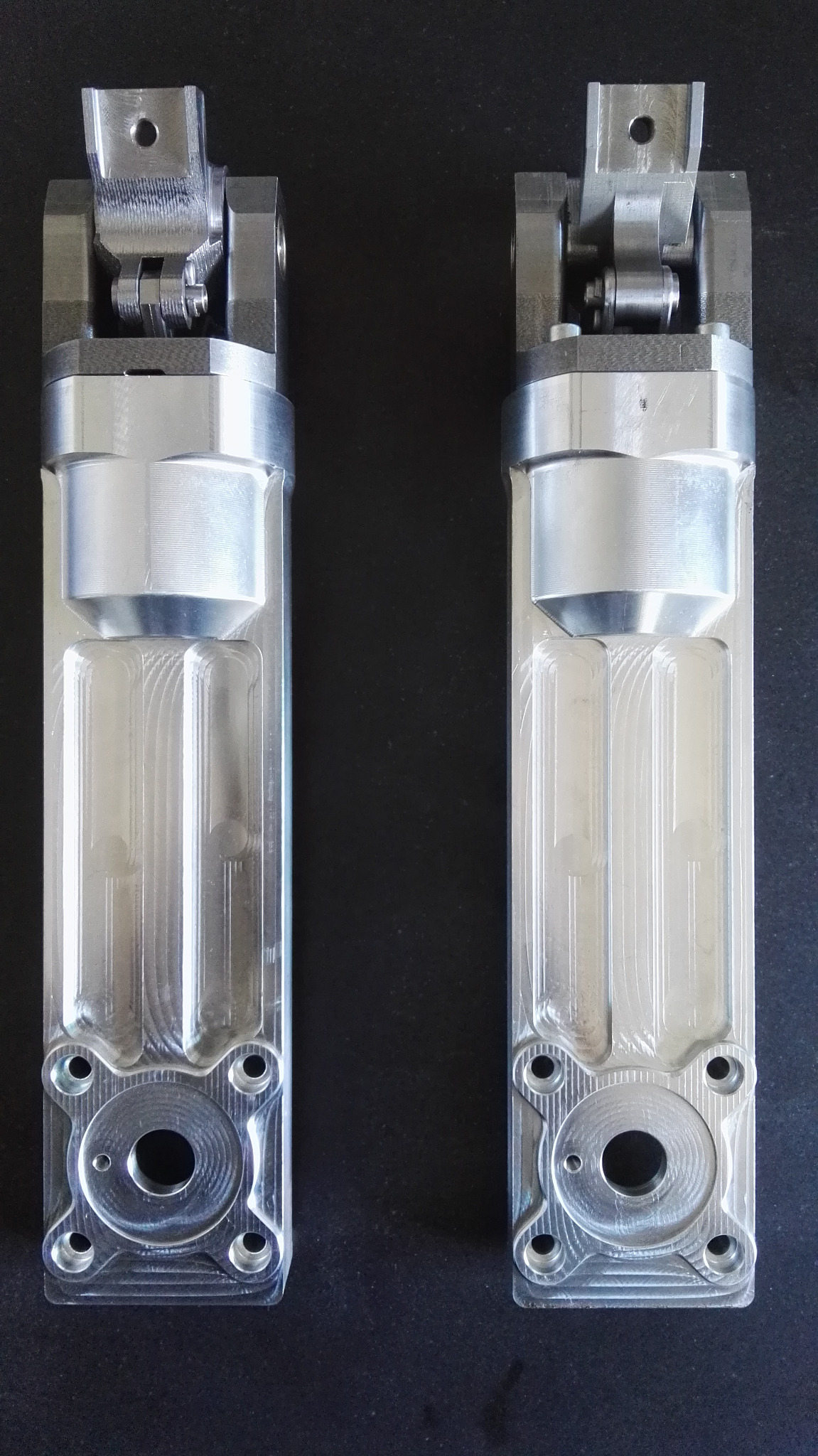 Chwytaki wykorzystywane w hutnictwie szklanym.