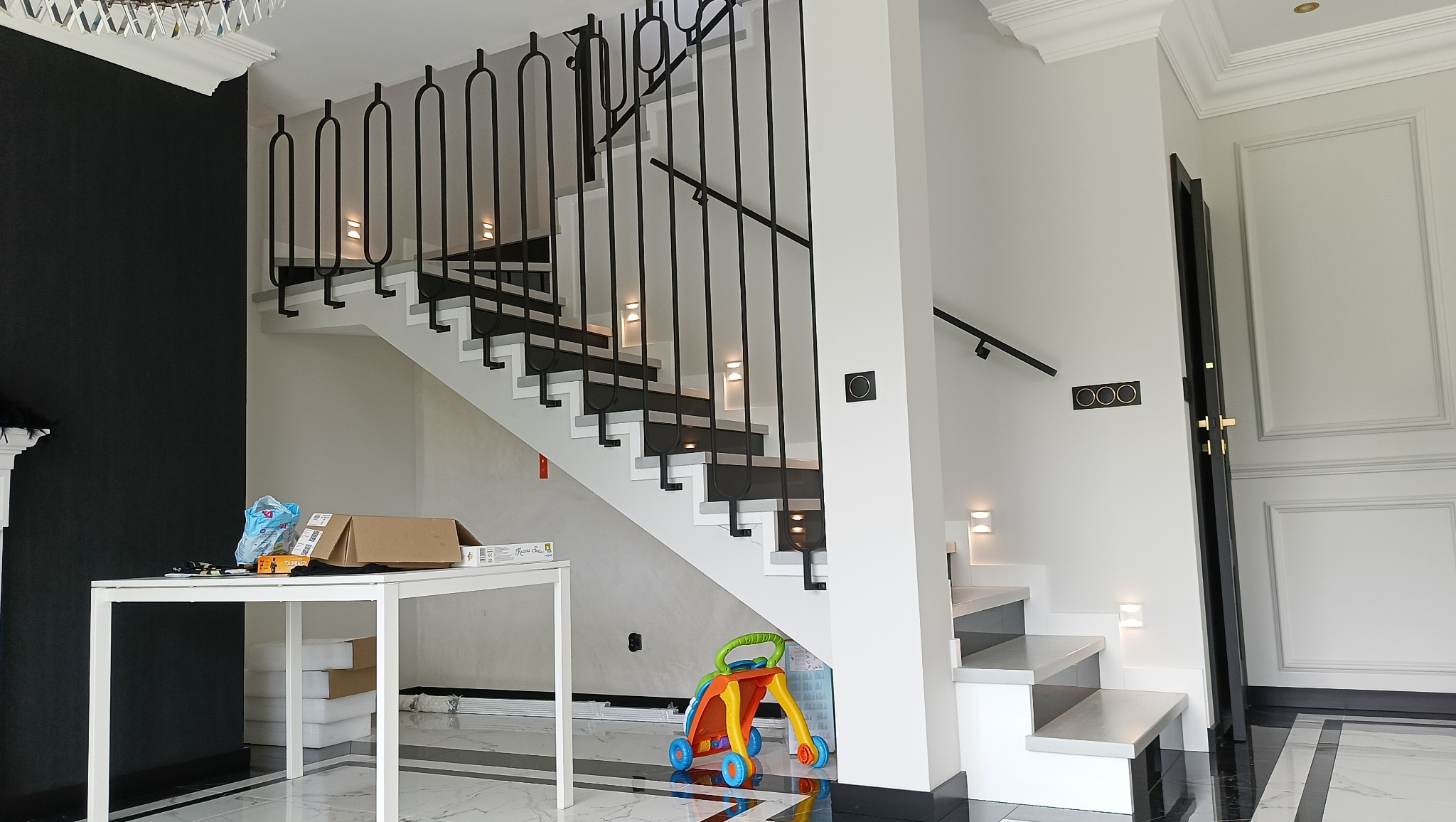 Instalacja Led przy schodach