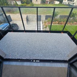 Epoxy Floor Gabriel Szczepański - Zasyp płatkami dekoracyjnymi 4mm