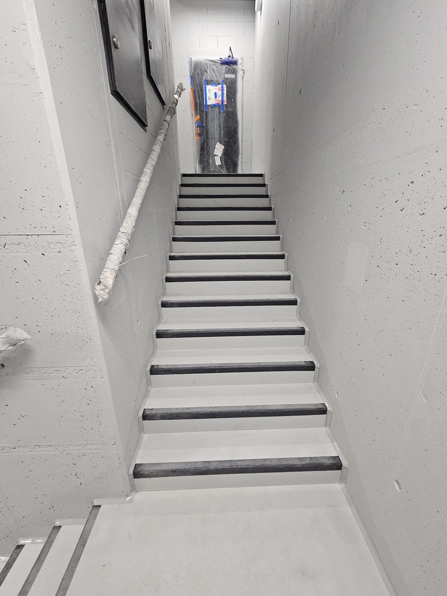 Klatka schodowa żywica epoksydową.