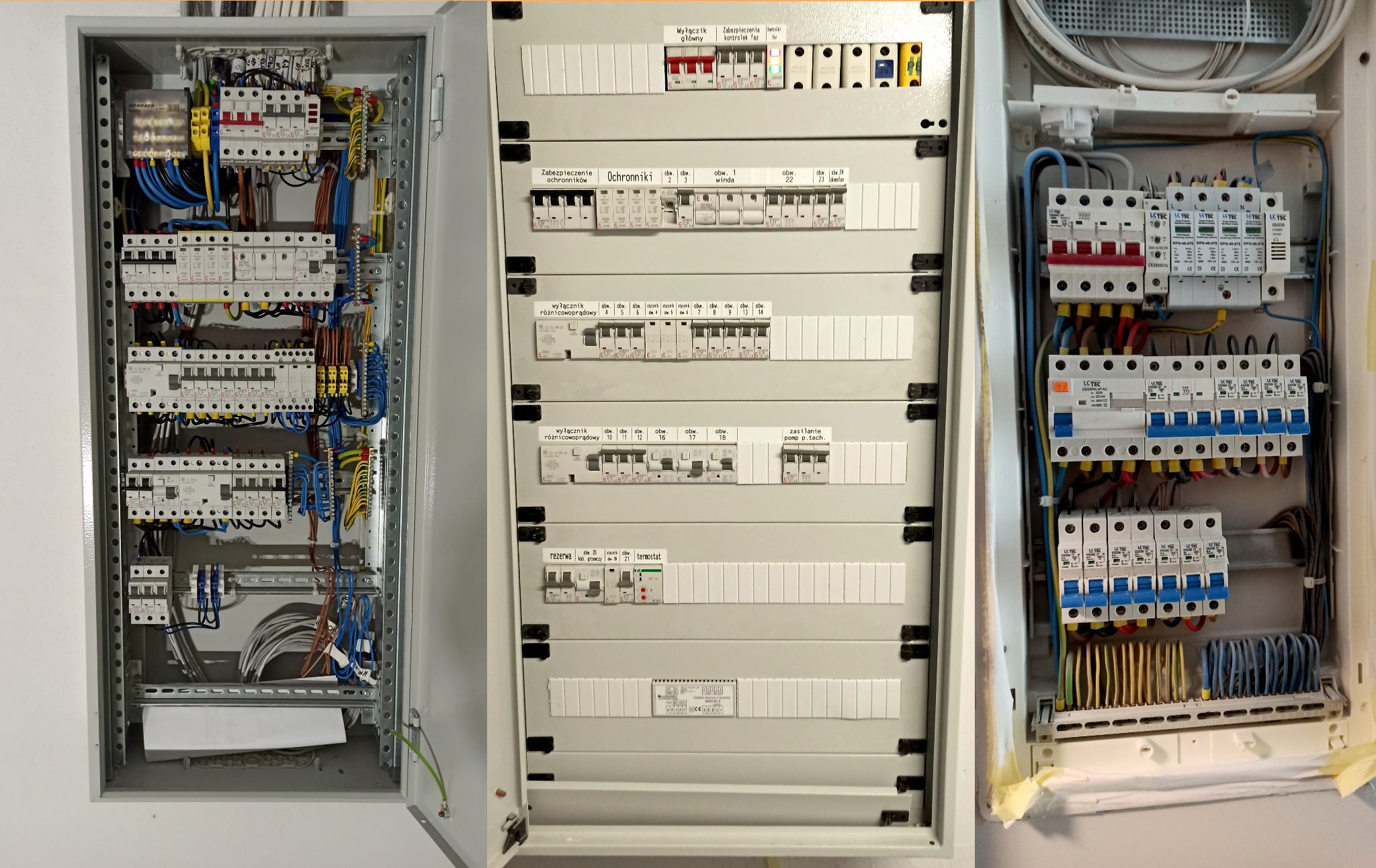 Trzy otwarte skrzynki rozdzielcze z widocznymi bezpiecznikami, przewodami i elementami zabezpieczeń, każda w innym stylu montażu i z różnymi komponentami, oświetlone światłem dziennym.