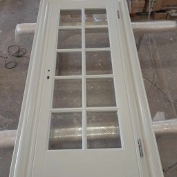 WS MONOLITH SPÓŁKA Z OGRANICZONĄ ODPOWIEDZIALNOŚCIĄ - Drzwi dla naszego klienta w końcowym etapie produkcji