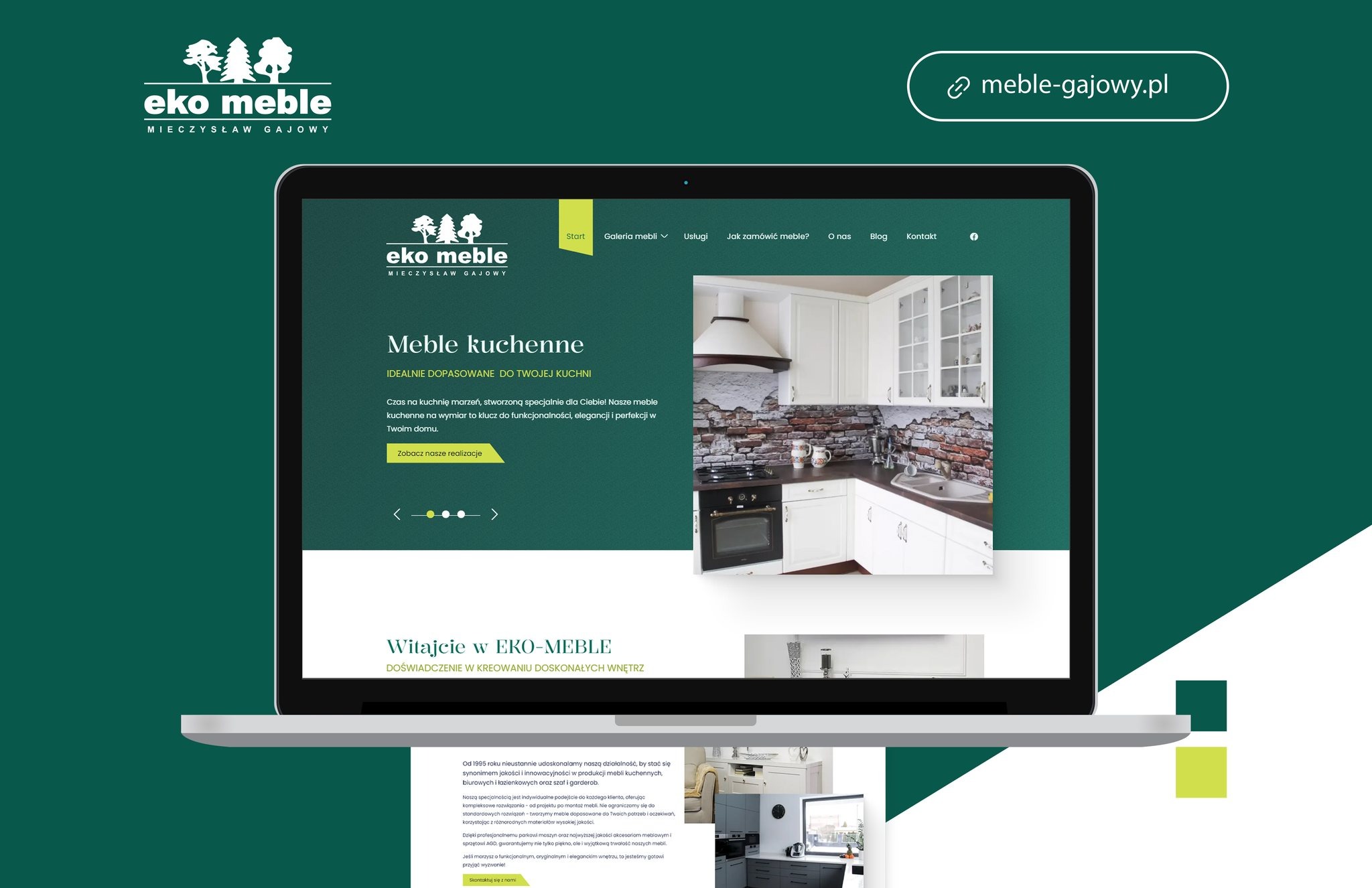 Ekran laptopa prezentuje stronę internetową firmy Eko Meble z ofertą mebli kuchennych, z widoczną realizacją kuchni w stylu rustykalnym z ceglaną ścianą i białymi szafkami.
