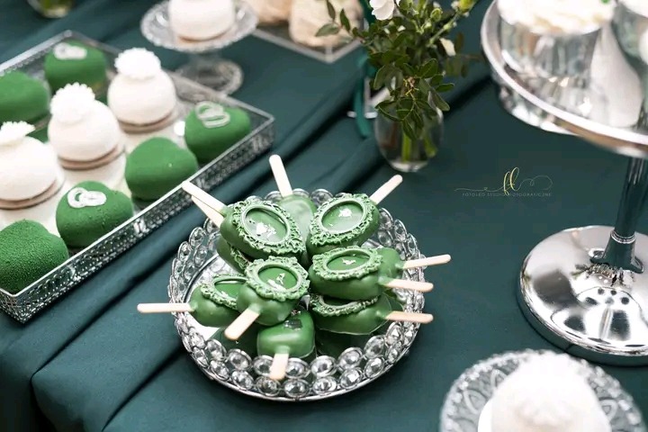Słodki stół zieleń- srebro